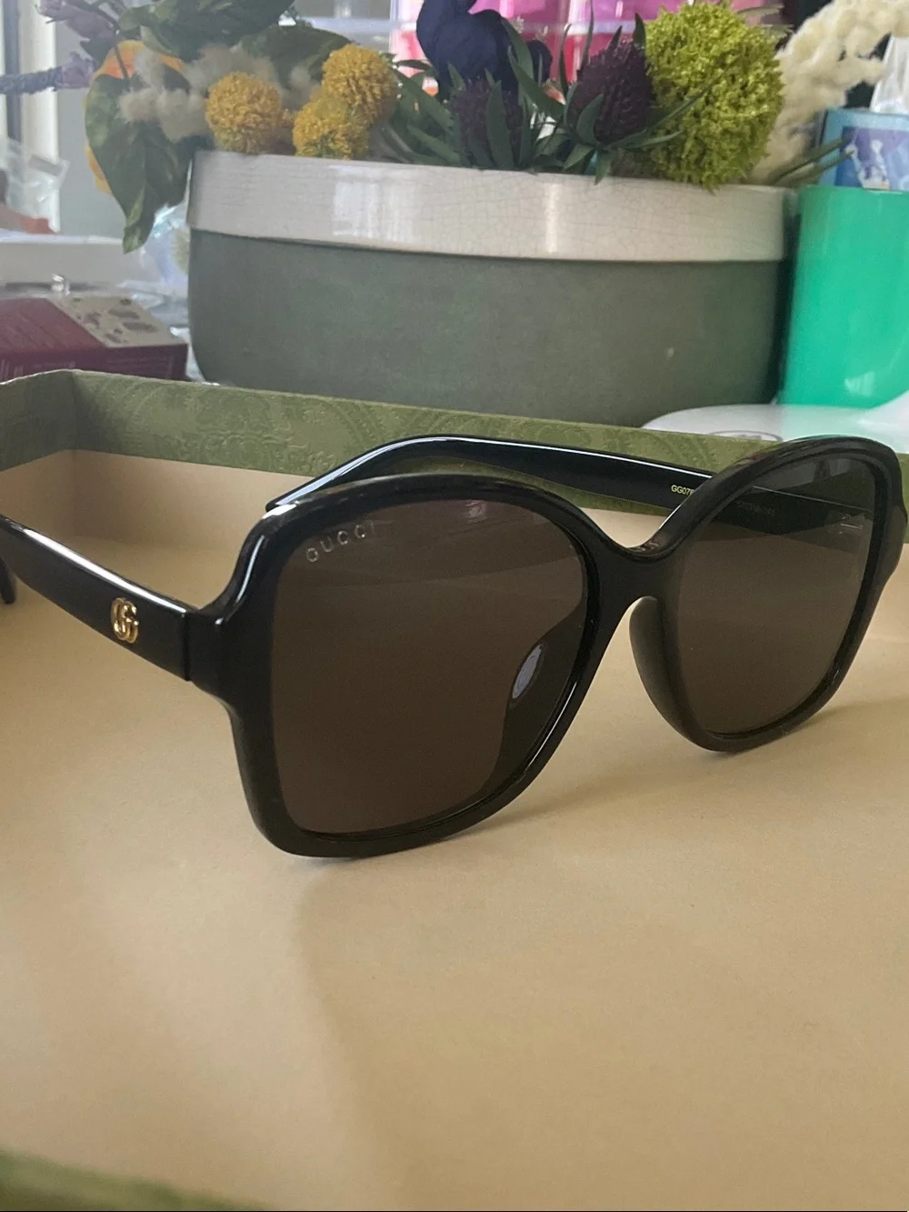 Gucci Black Gradient Butterfly Sunglasses with Gold Logo Accent